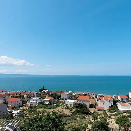 5 Bedroom Lovely In Grljevac Apartment *